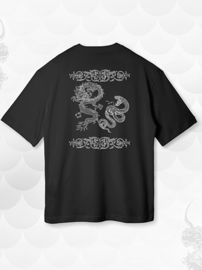 Camiseta - "Mythical Clash " | Oversized