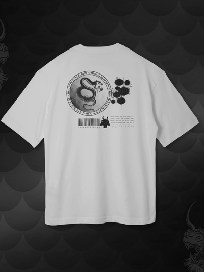 Camiseta - "Serpentine Inferno" | Oversized