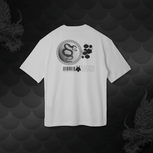 Camiseta - "Serpentine Inferno" | Oversized